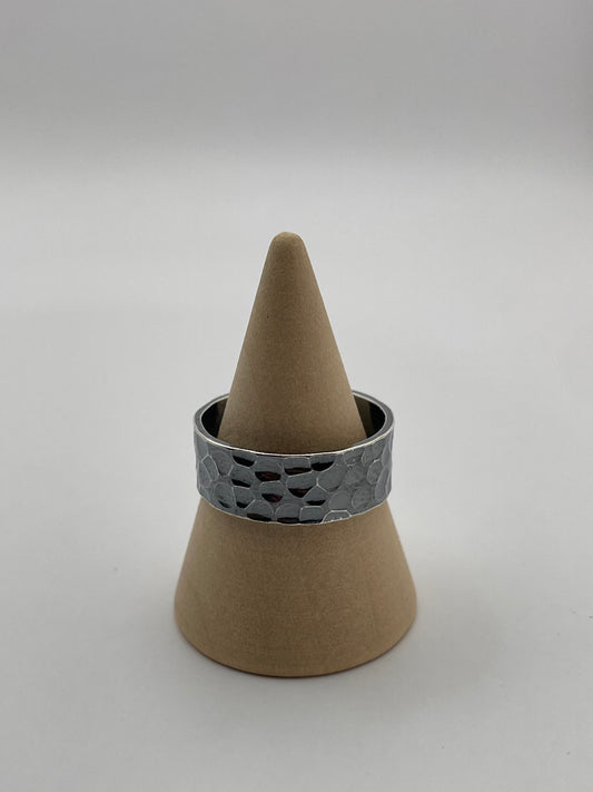 Anillo texturado