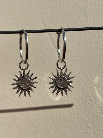 Aros con dijes sol