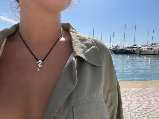 Dije caballito de mar